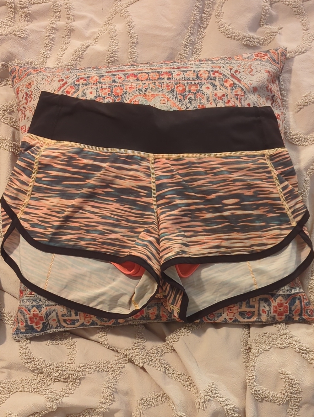 Lululemon Print Speed Shorts with Black Waistband